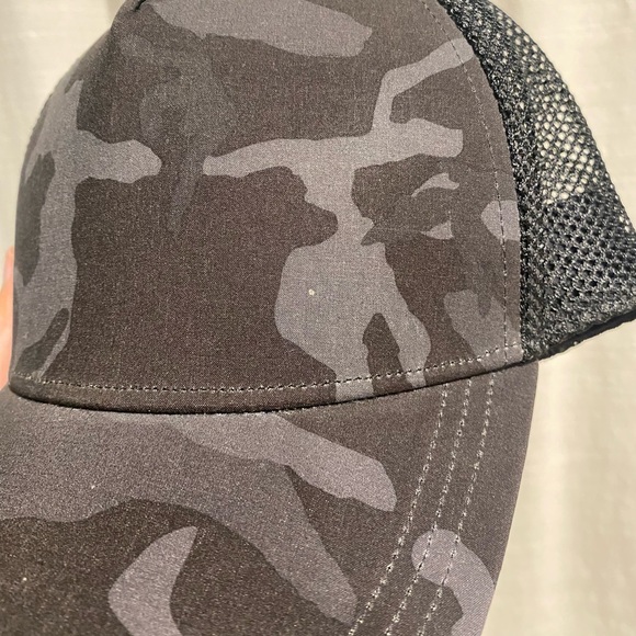 Two Lululemon hats - Picture 5 of 5
